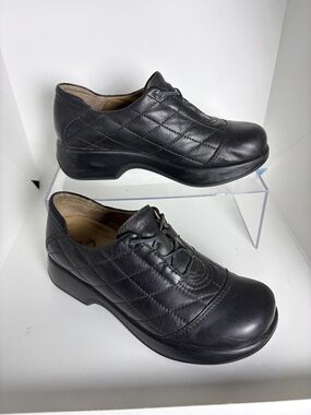 Dromedaris Merlin Quilted Platform Black Shoes; Women’s Size 39 EU / 8.5-9 US